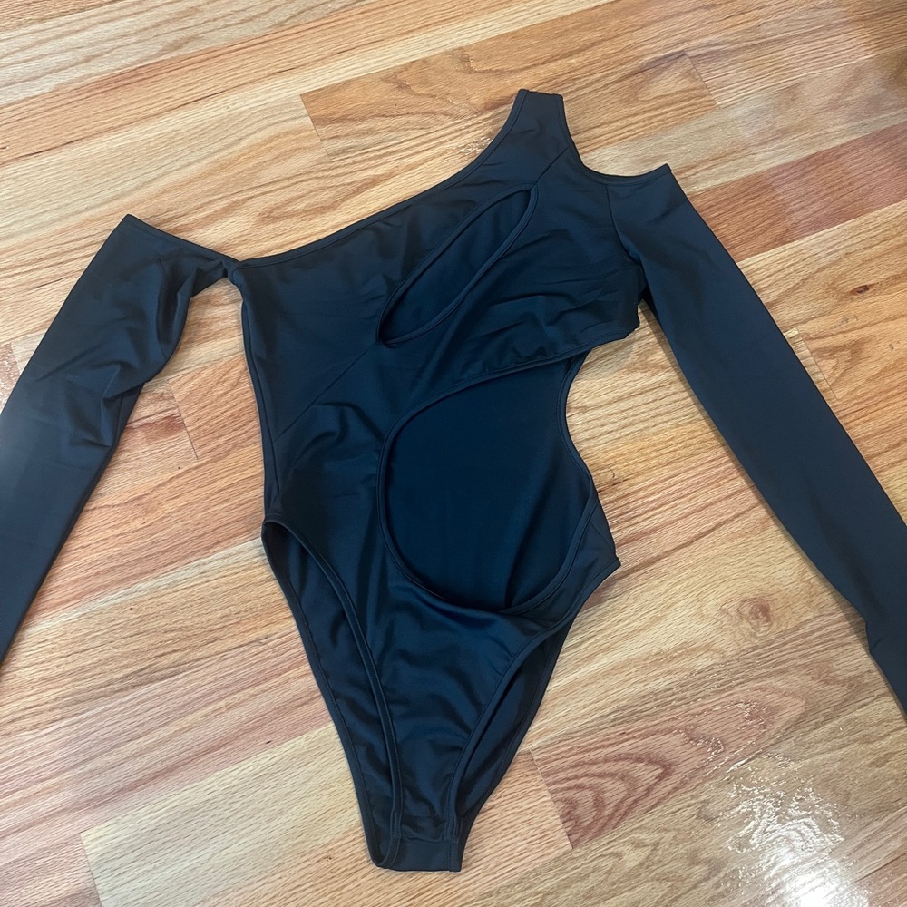 black shein cutout bodysuit long sleeves